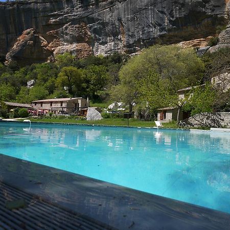 Auberge Des Seguins Buoux Екстериор снимка
